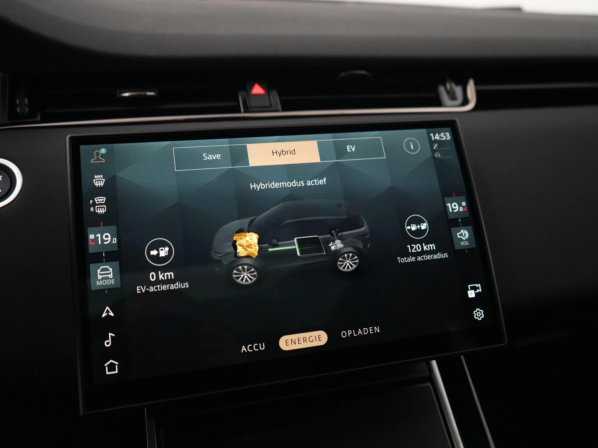 Land Rover-Range Rover Evoque-image-26