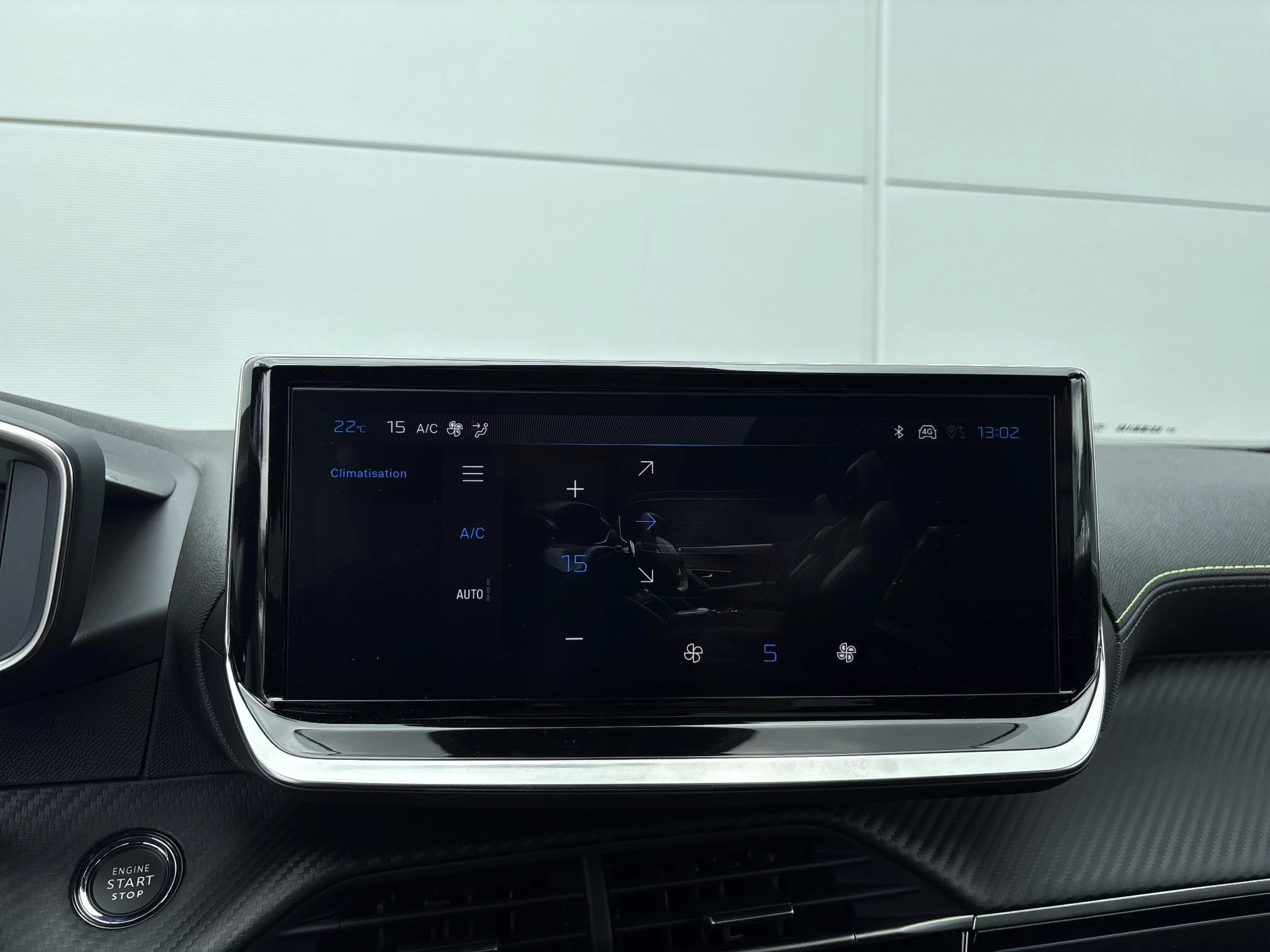Peugeot-2008-image-15