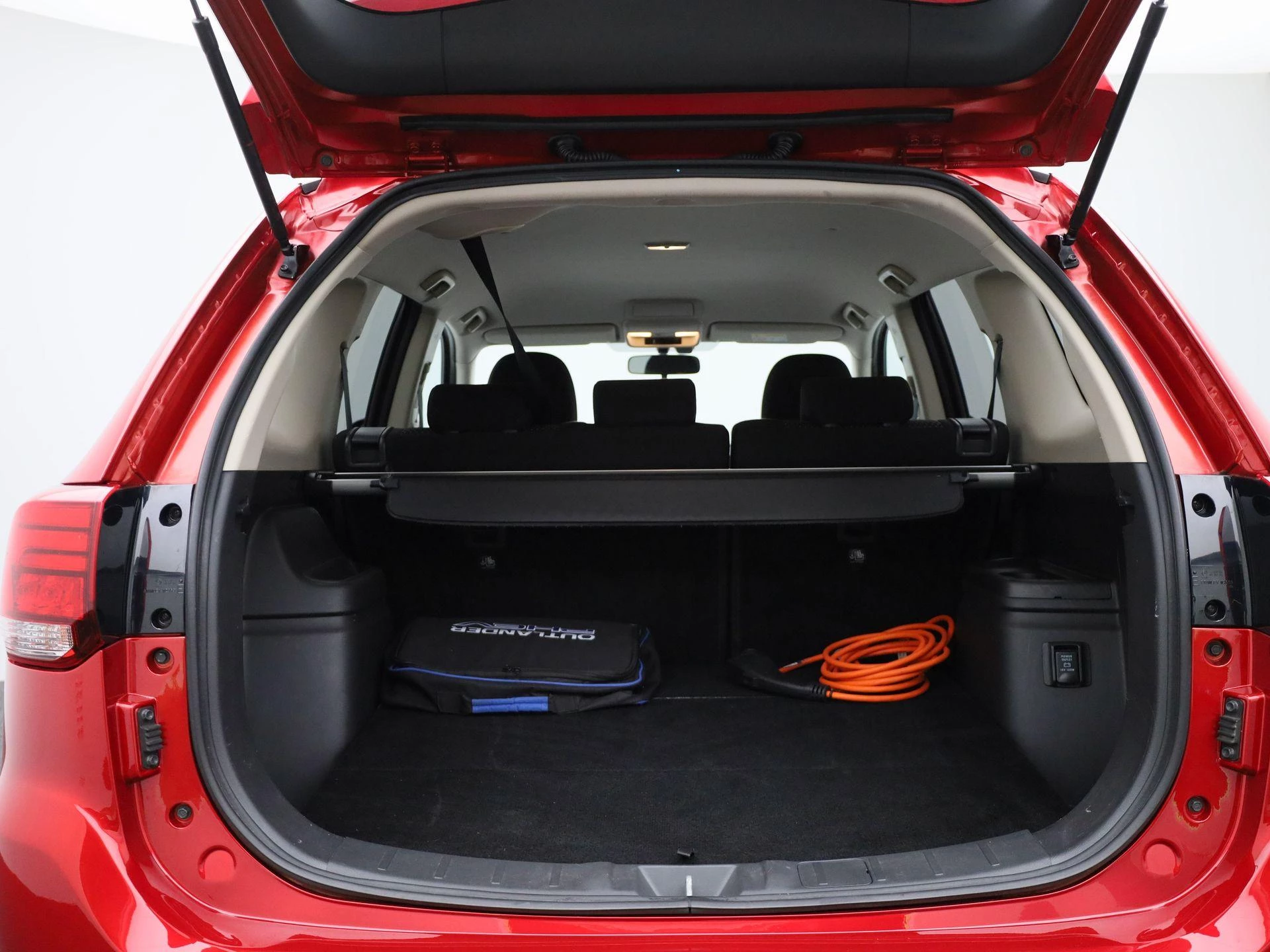 Mitsubishi-Outlander-image-13