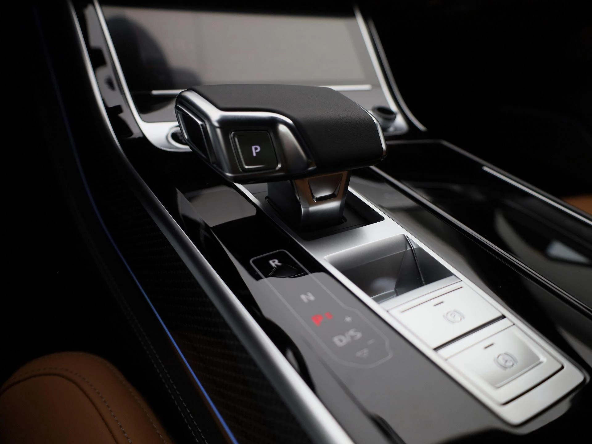 Audi A8 60 TFSI e quattro Lang 340 PK