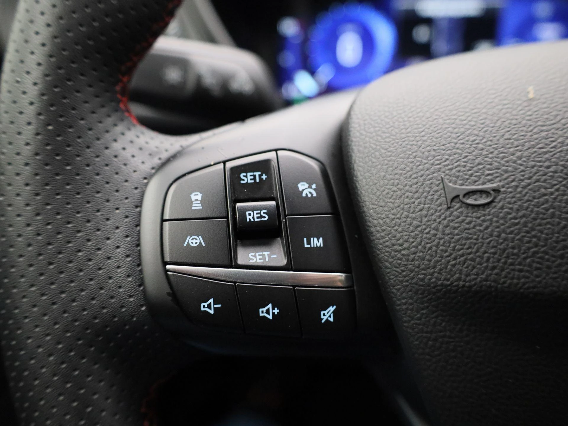 Ford-Kuga-image-21