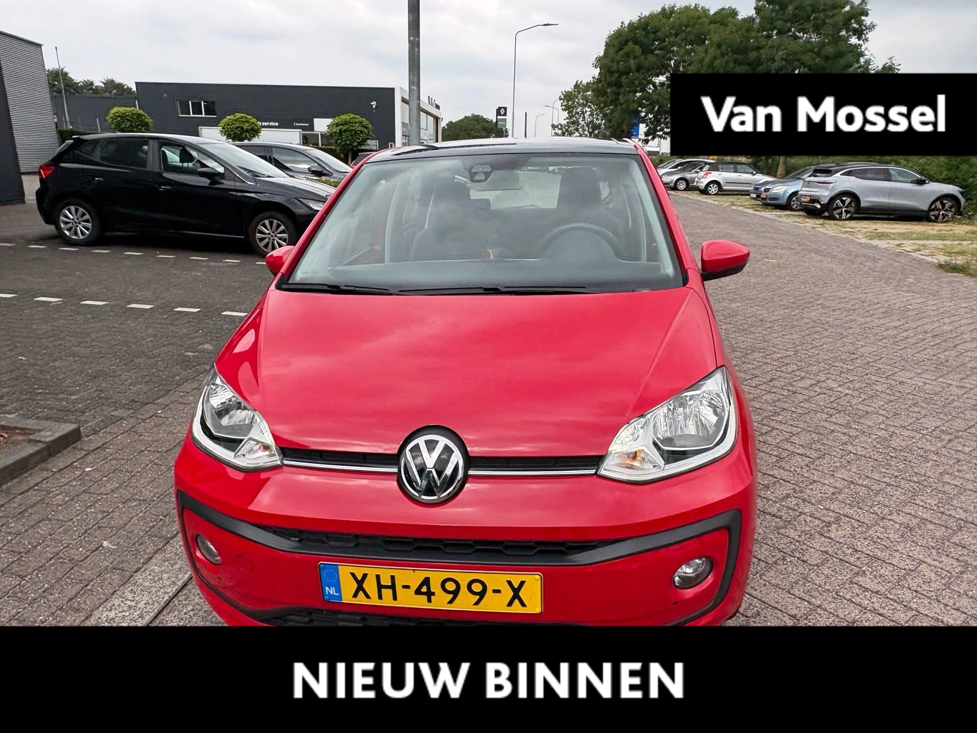 Volkswagen-up!-image-0