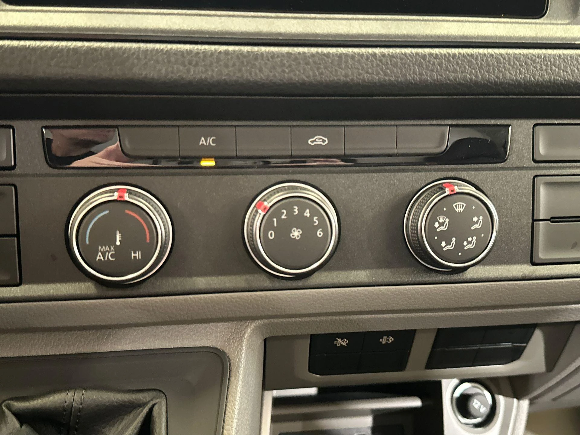 Volkswagen-Crafter-image-29
