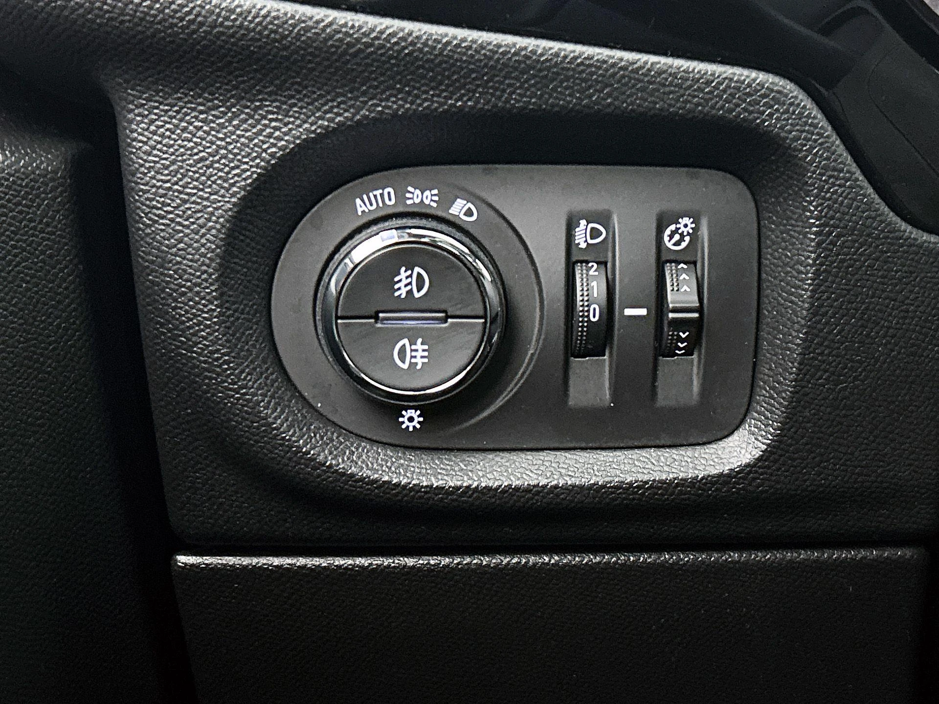Opel-Corsa-image-14
