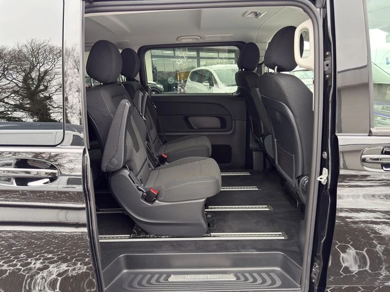 Mercedes-Benz V-Klasse 220 STYLE ACC AHK AUT Akustikglas Facelift LM Style