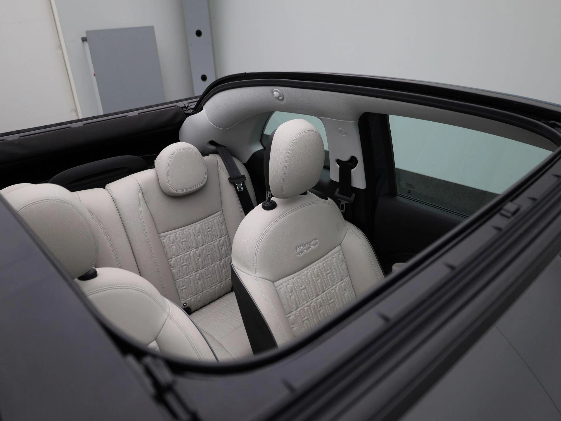 Fiat-500e-image-35