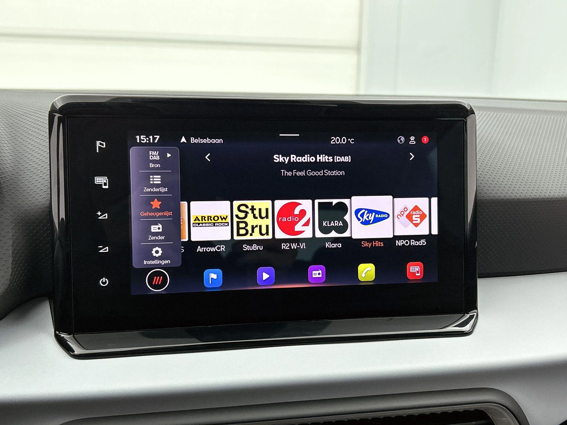 SEAT-Arona-image-29