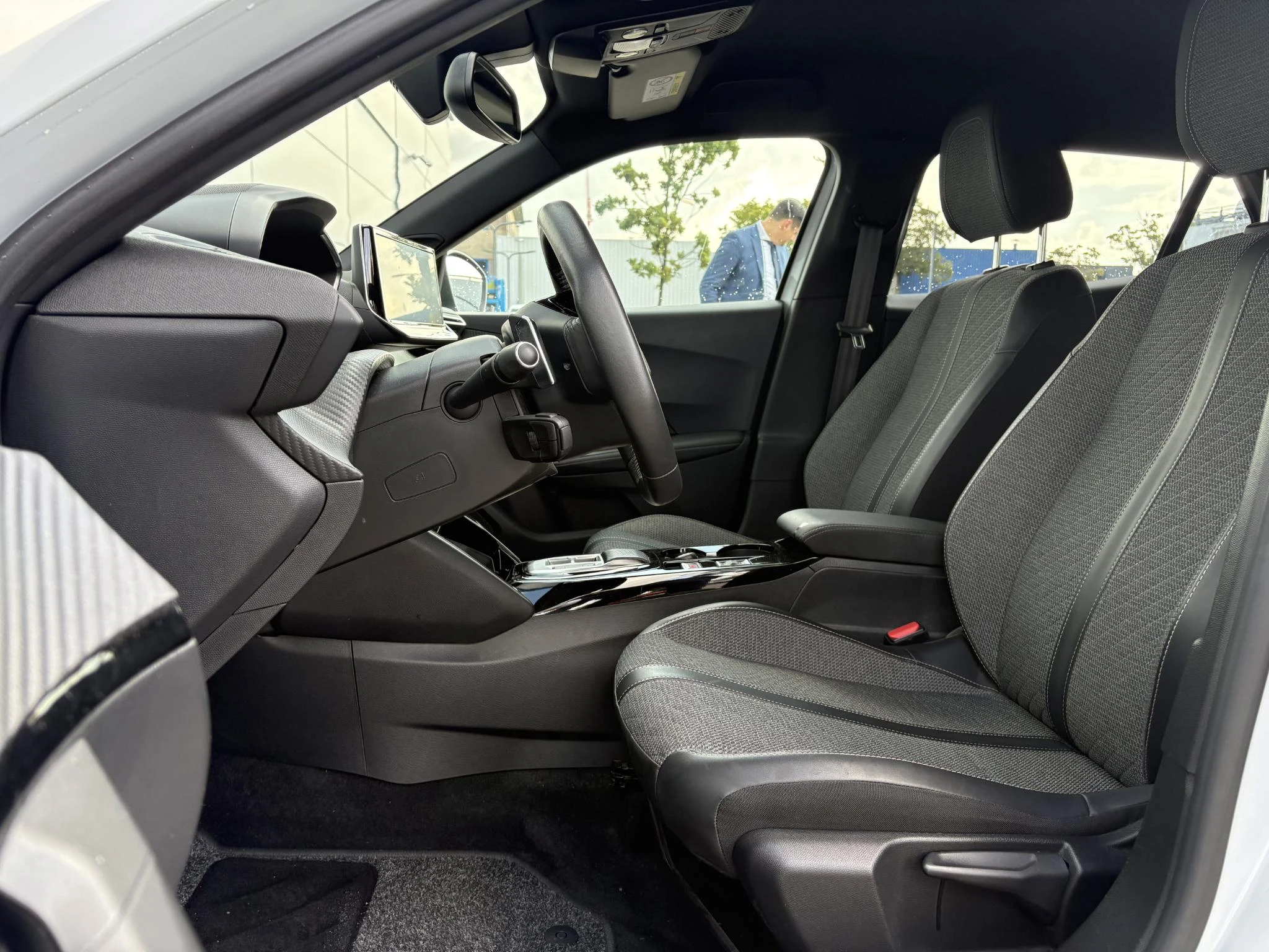 Peugeot-2008-image-16