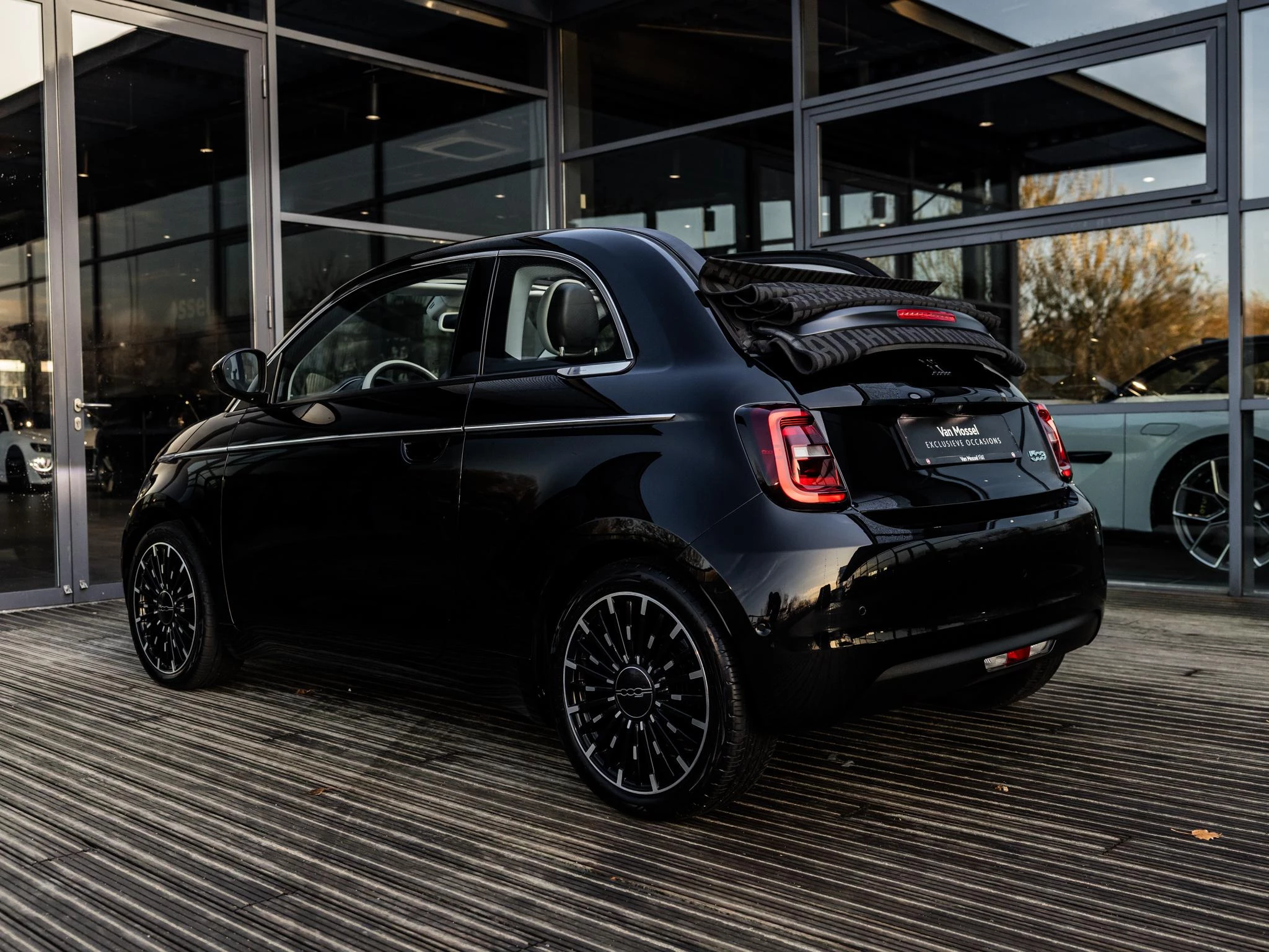 Fiat-500C-image-3