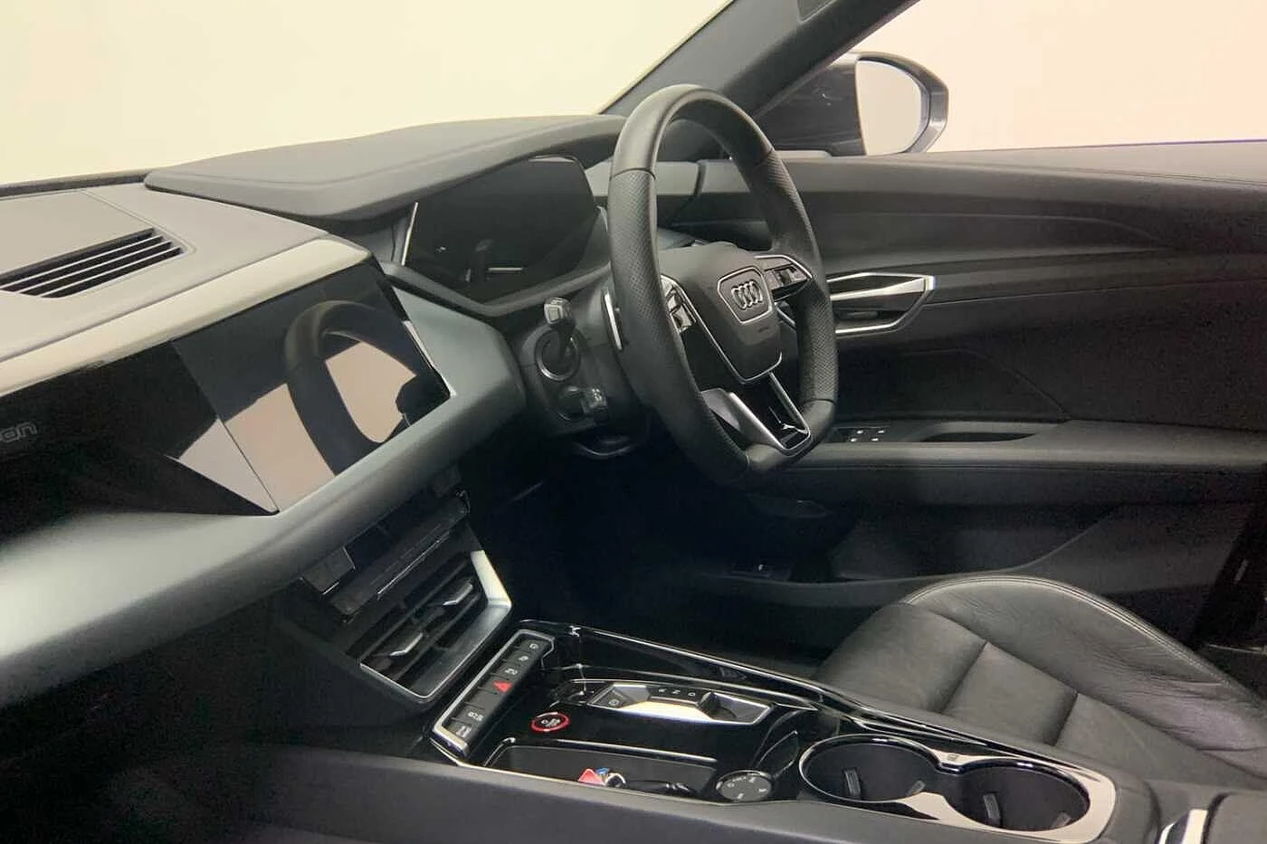 Audi-e-tron-image-1