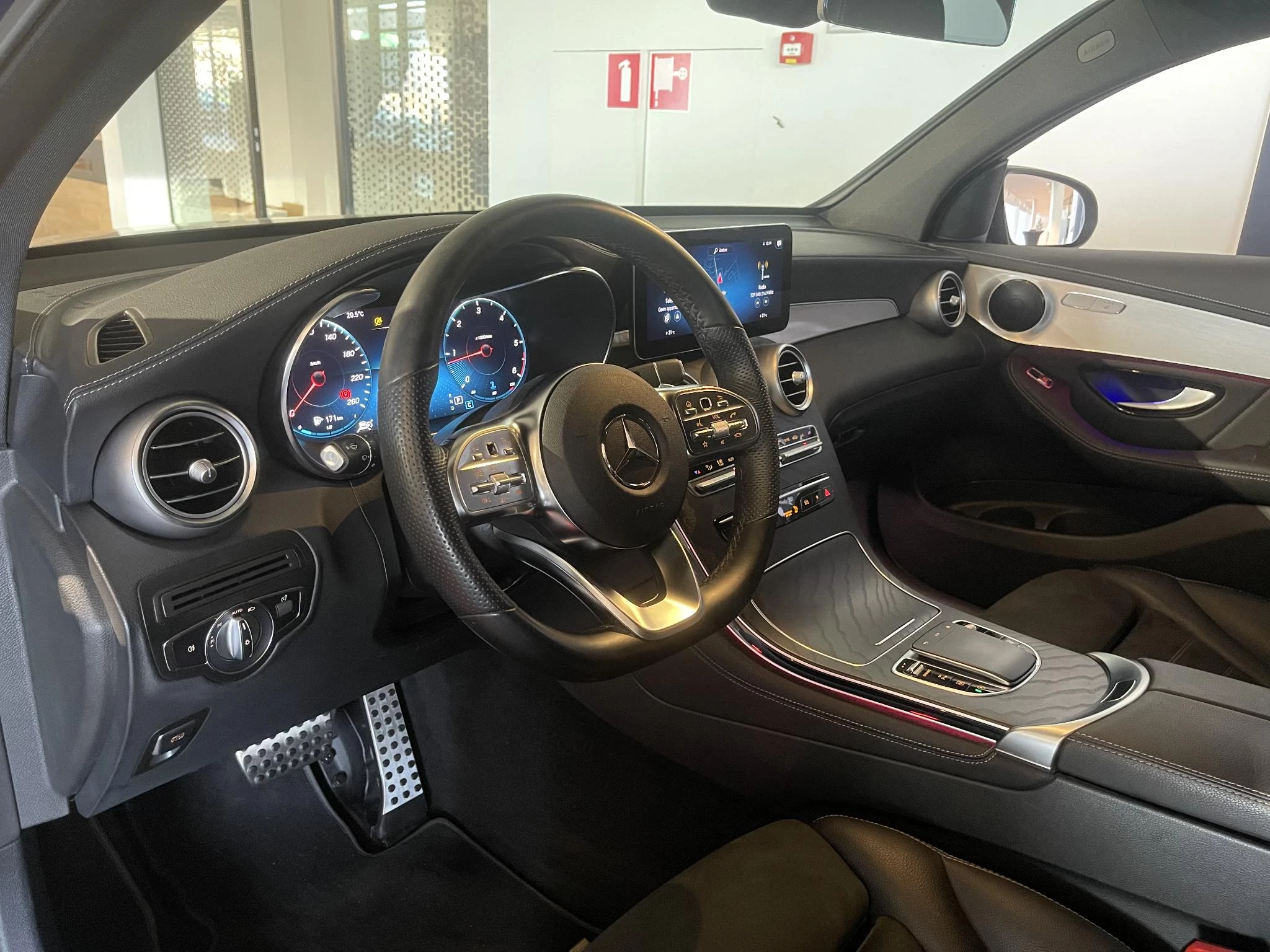 Mercedes-Benz GLC 200 d Coupé + AMG LINE + CARPLAY + MULTIBEAM LED + TREKHAAK +