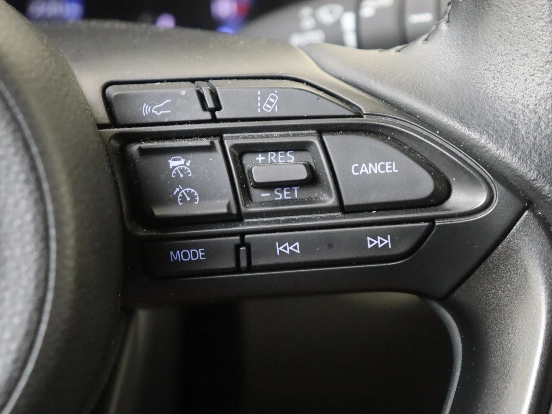 Toyota-Yaris Cross-image-14