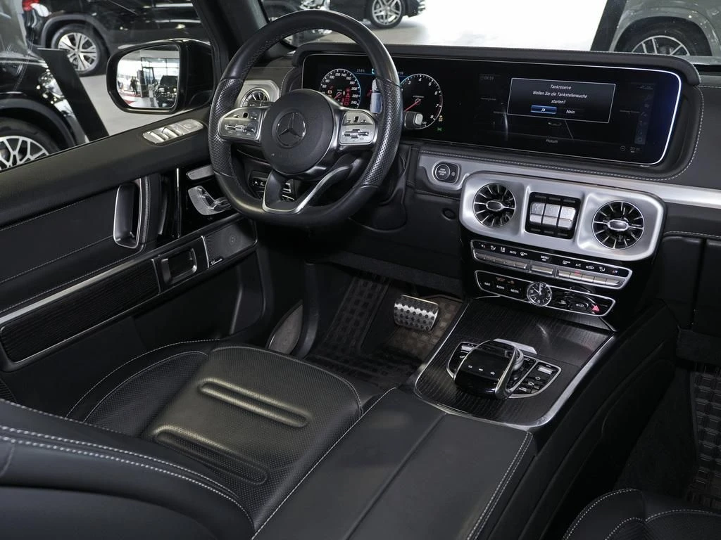 Mercedes-Benz-G-Klasse 500-image-10