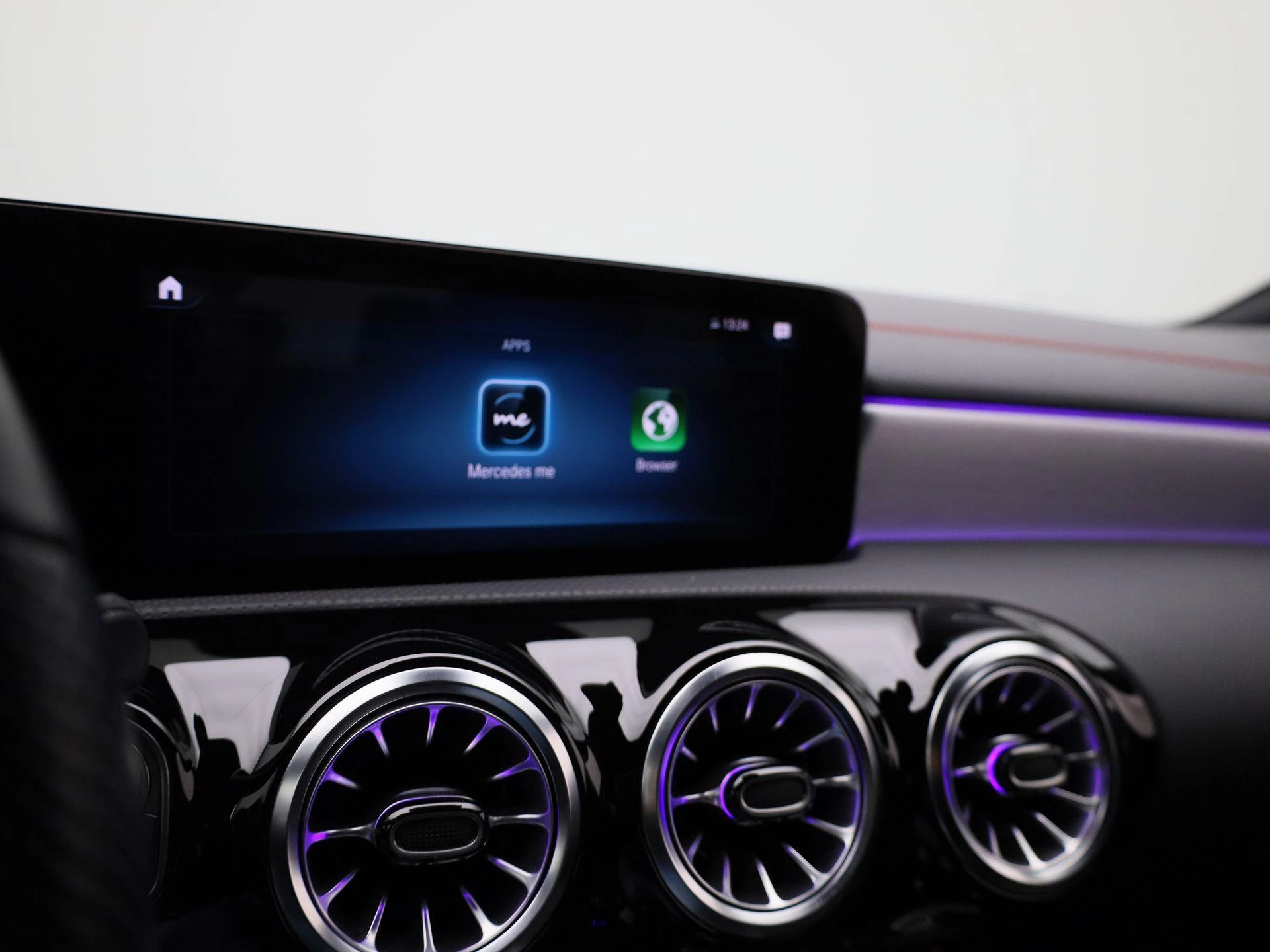 Mercedes-Benz-CLA-image-22