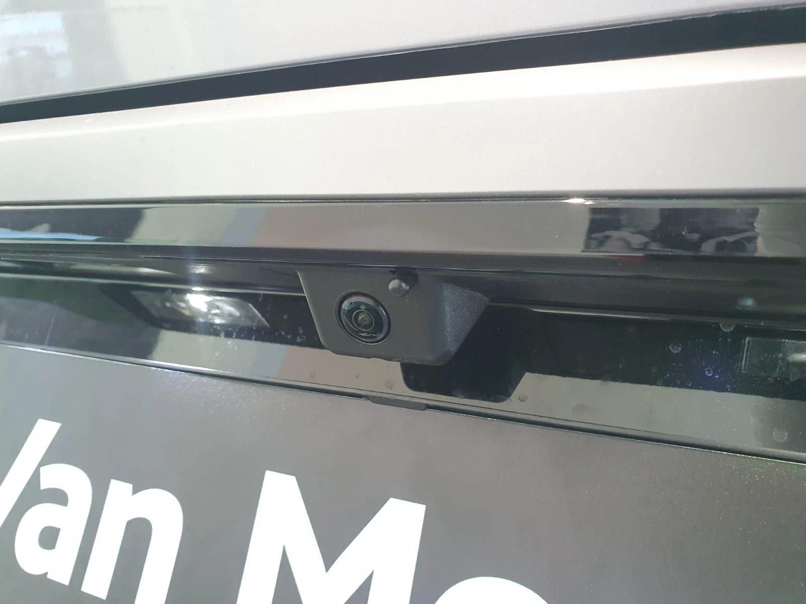 Peugeot-e-5008-image-6