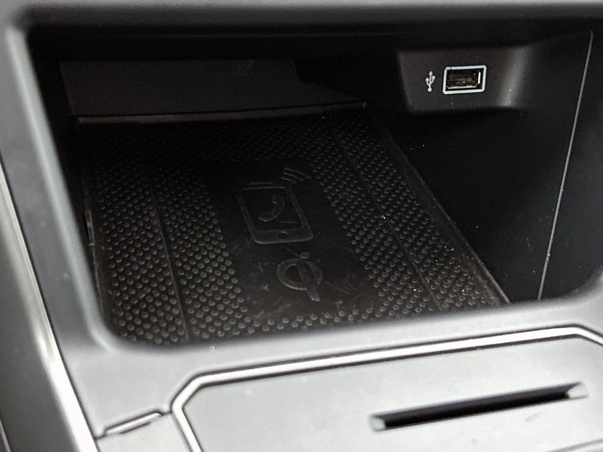 Volkswagen-Polo-image-28