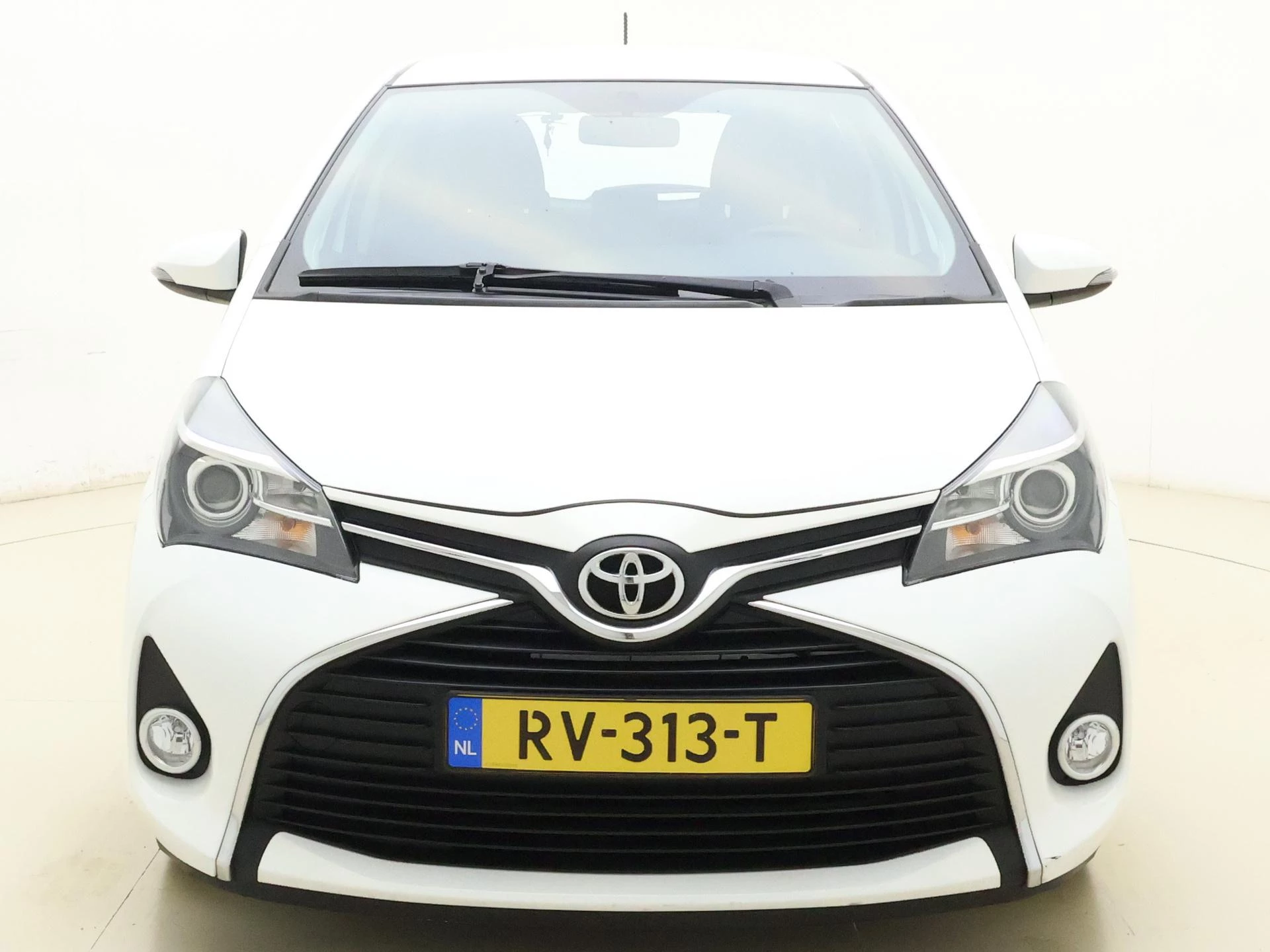 Toyota-Yaris-image-8