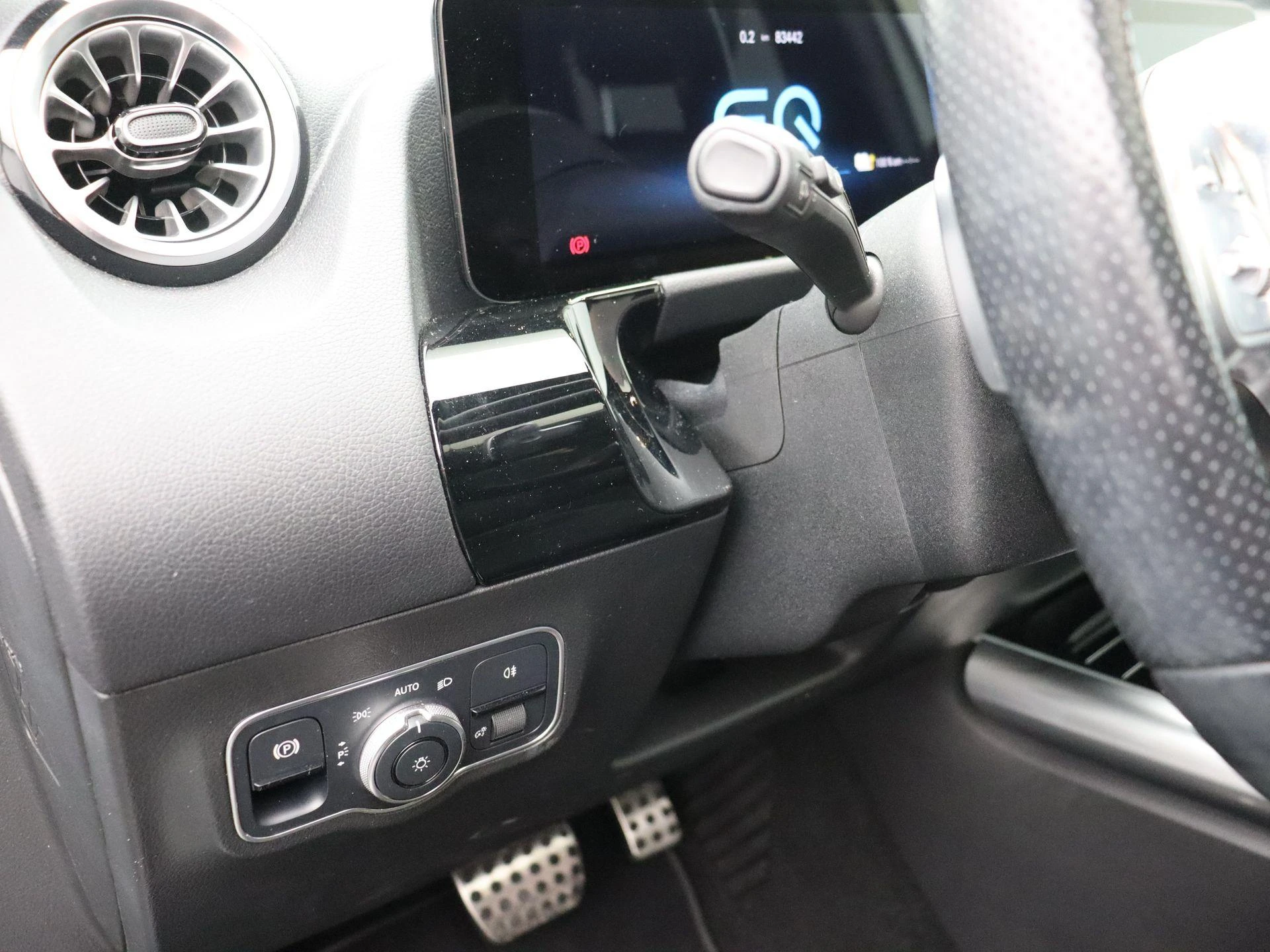 Mercedes-Benz GLA 250e Amg Line + MULTIBEAM + PANO DAK + CARPLAY + TREKHAAK +
