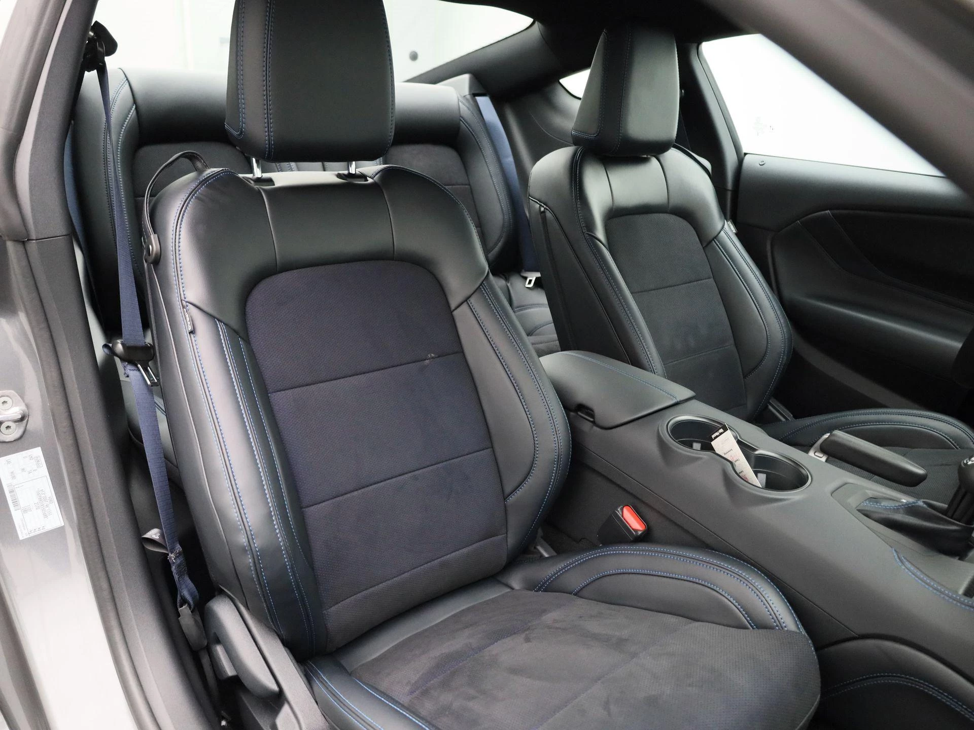 Ford Mustang 5.0i V8 Aut. Dark Horse