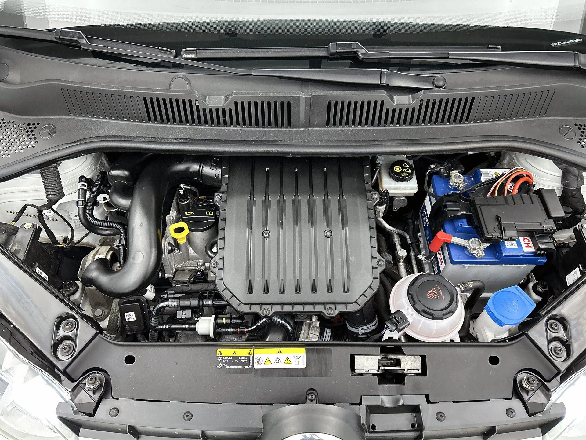 Volkswagen-up!-image-20