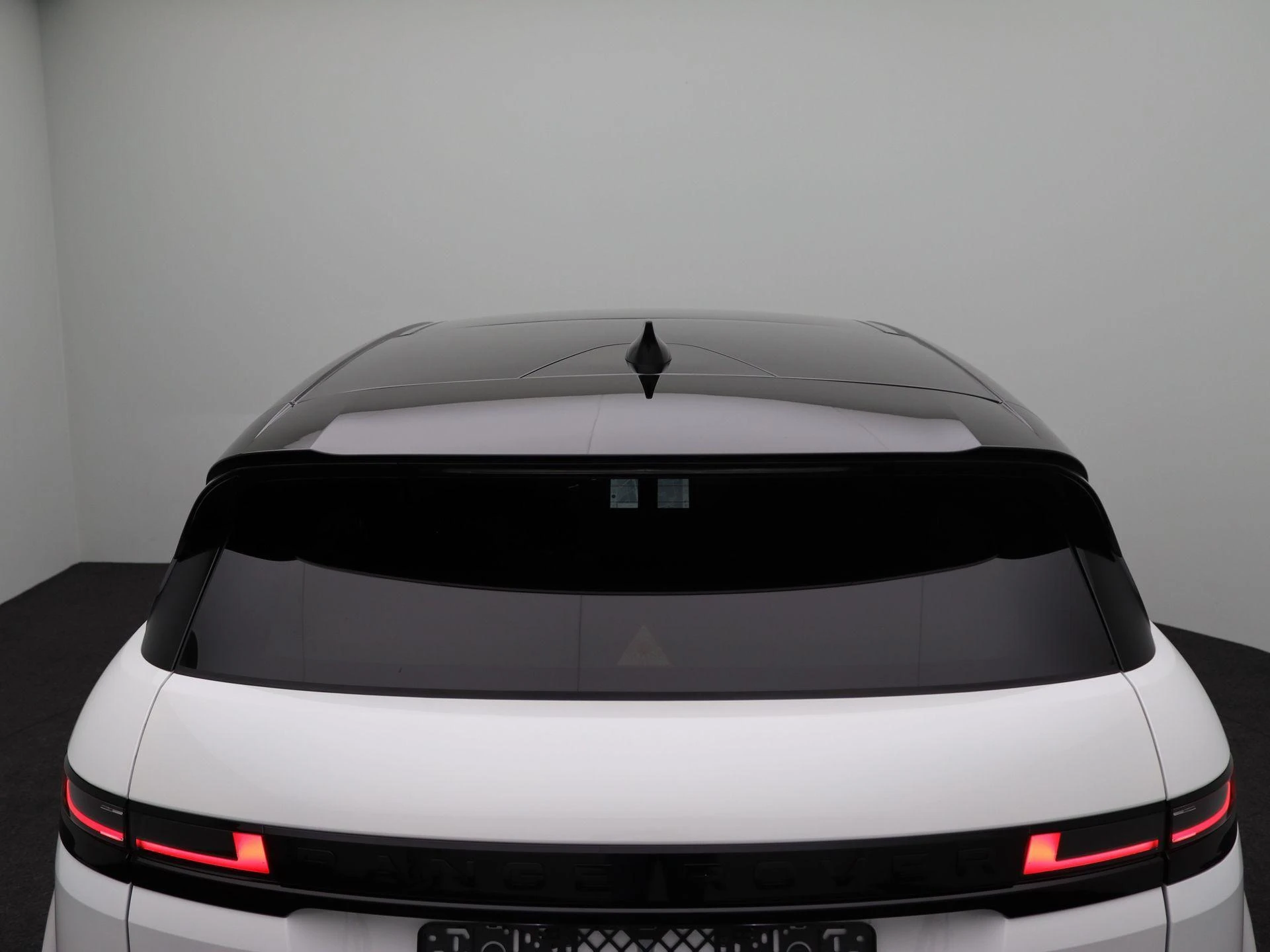 Land Rover-Range Rover Evoque-image-45