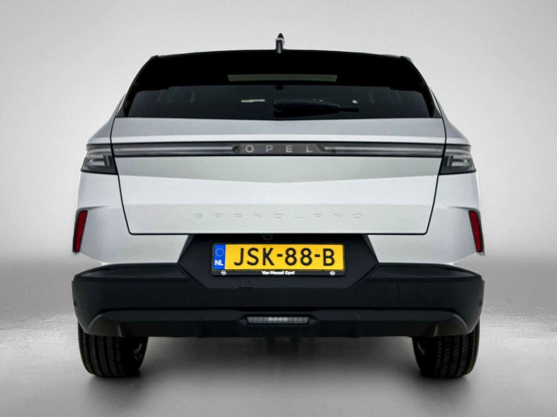 Opel-Grandland-image-2