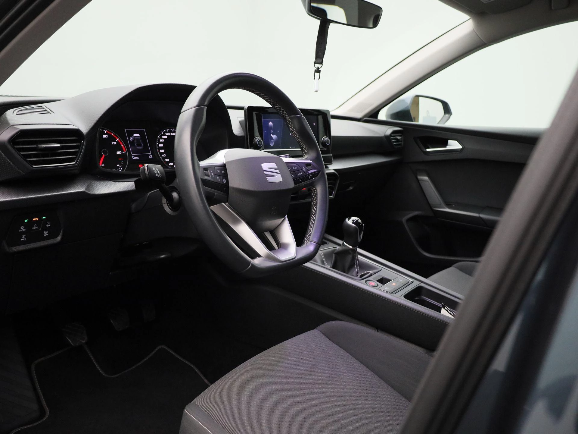 SEAT-Leon-image-26