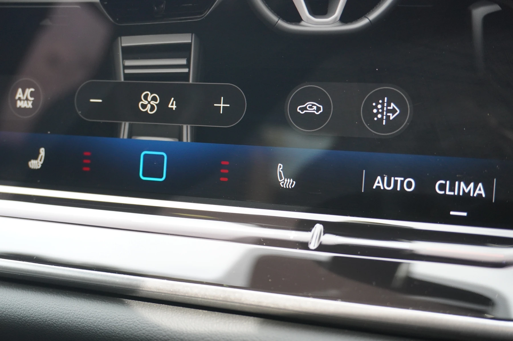 Volkswagen-Tiguan-image-33