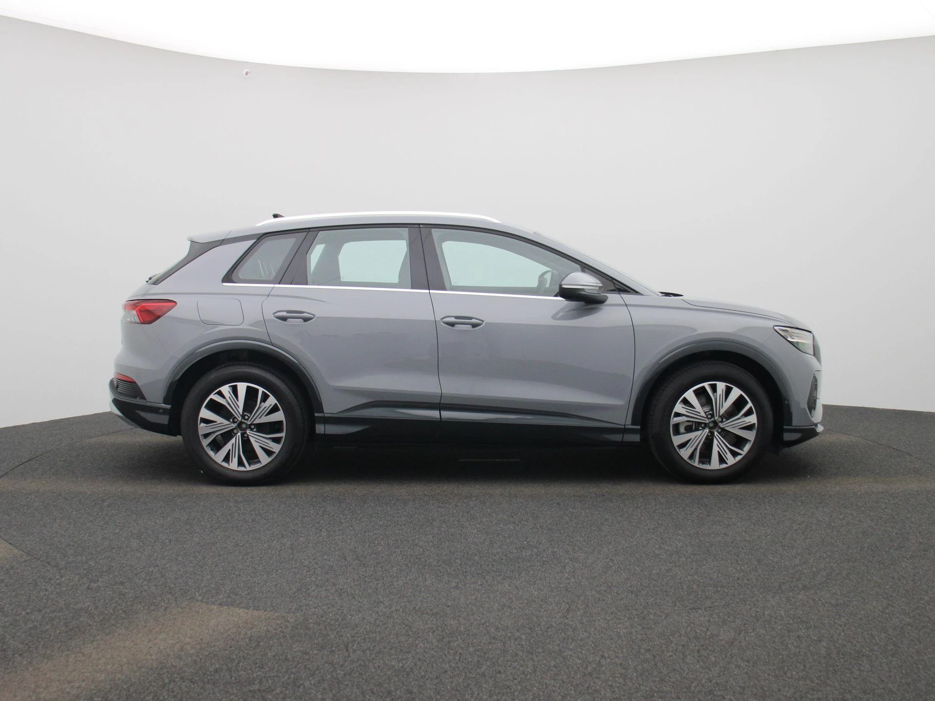 Audi-Q4 e-tron-image-8