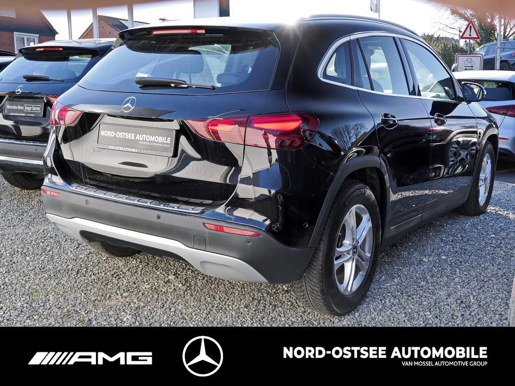 Mercedes-Benz GLA 200 ADVANCED SHZ LHZ KAMERA LED NAVI DCTH247 GLA 200 ADVANCED SHZ LHZ KAMERA LED NAVI DCT
