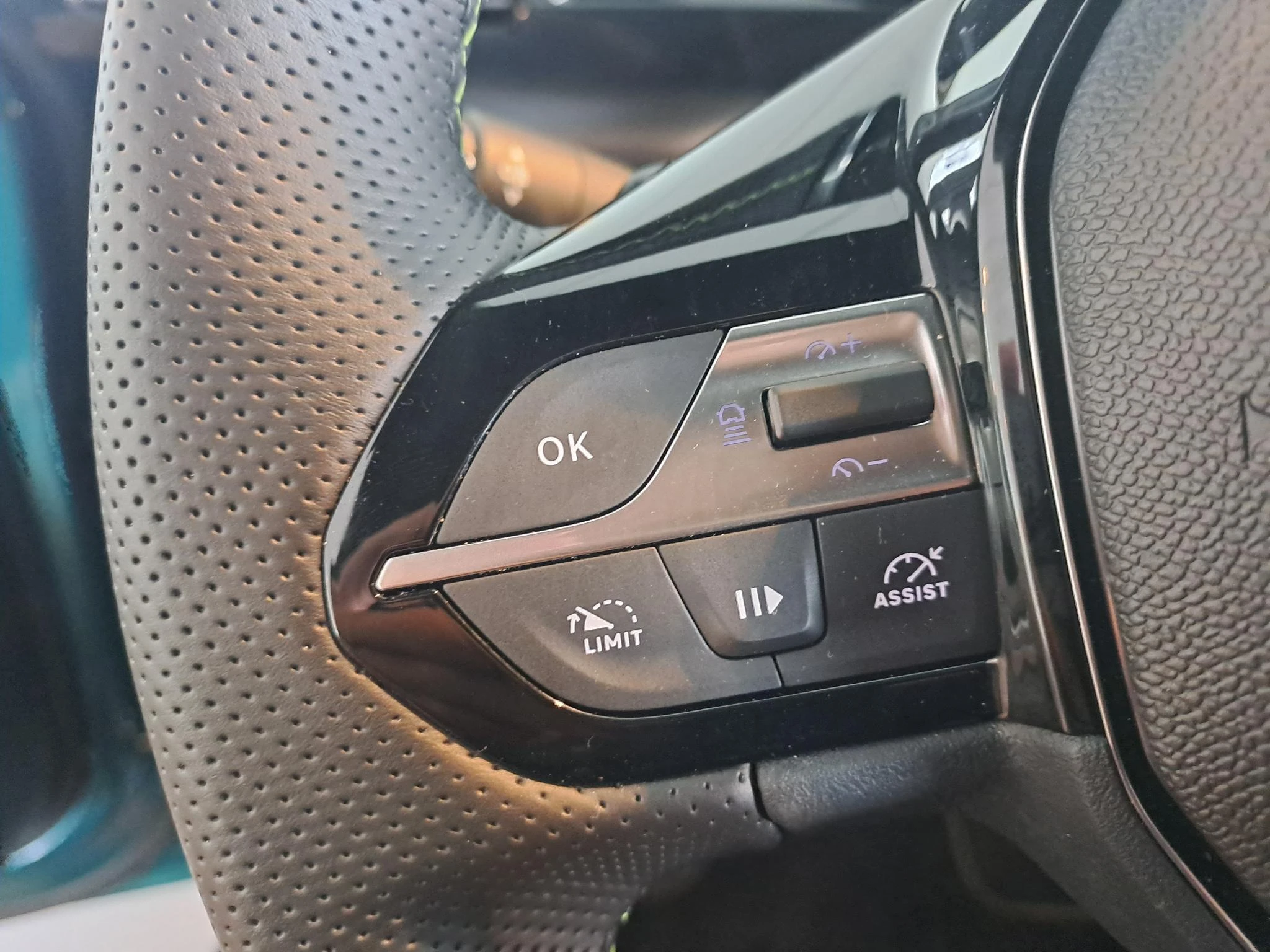 Peugeot-308-image-10