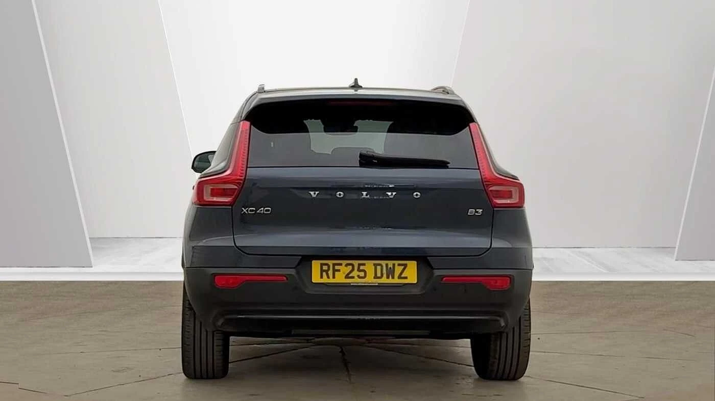 Volvo-XC40-image-3