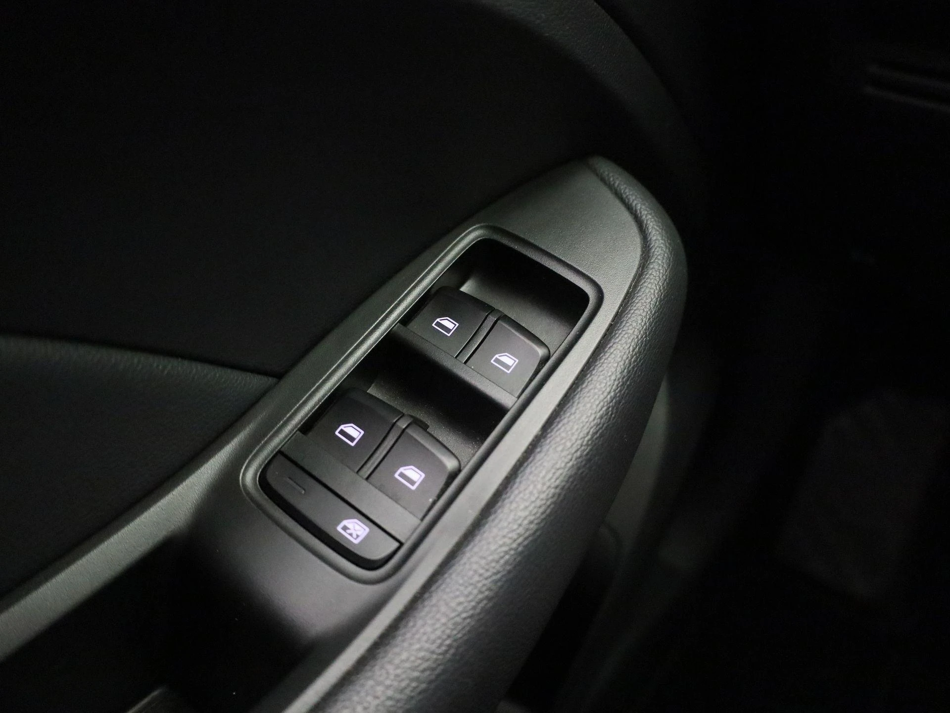 MG-ZS EV-image-22