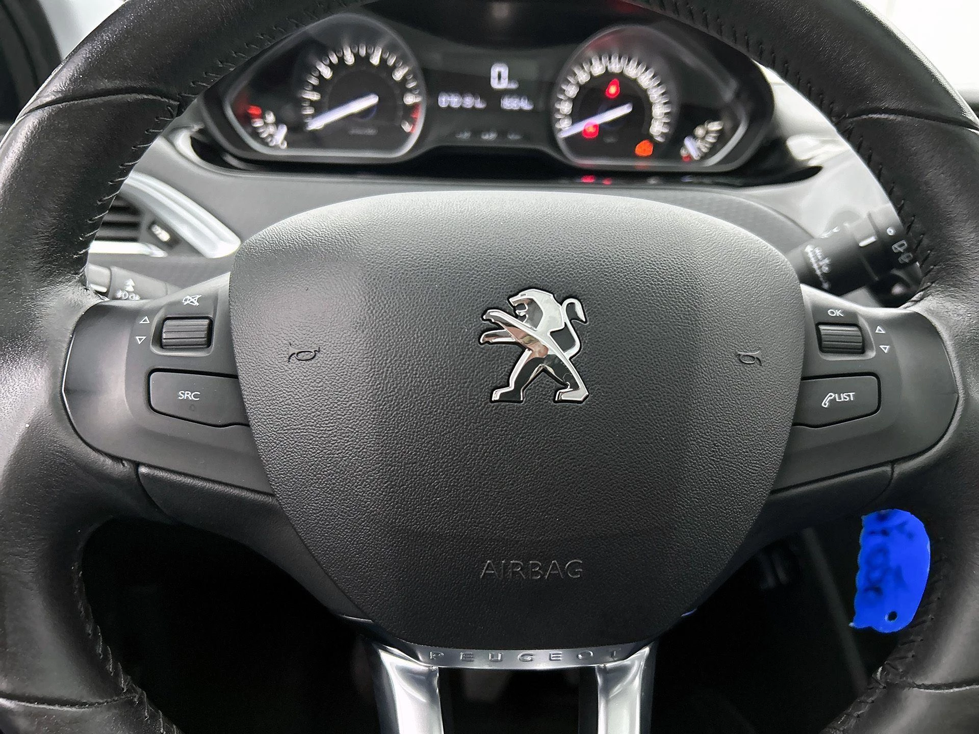 Peugeot 2008 1.2 PureTech Blue Lion