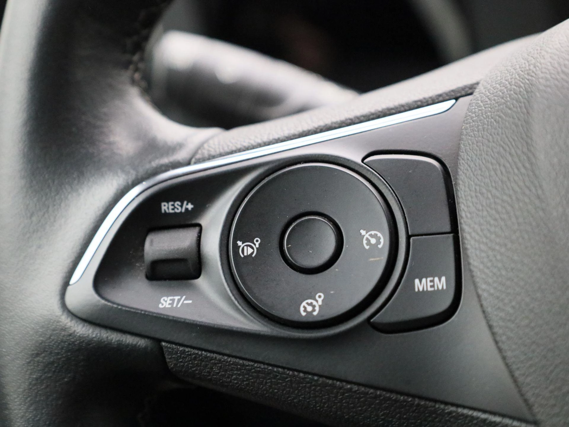 Opel-Mokka-e-image-10