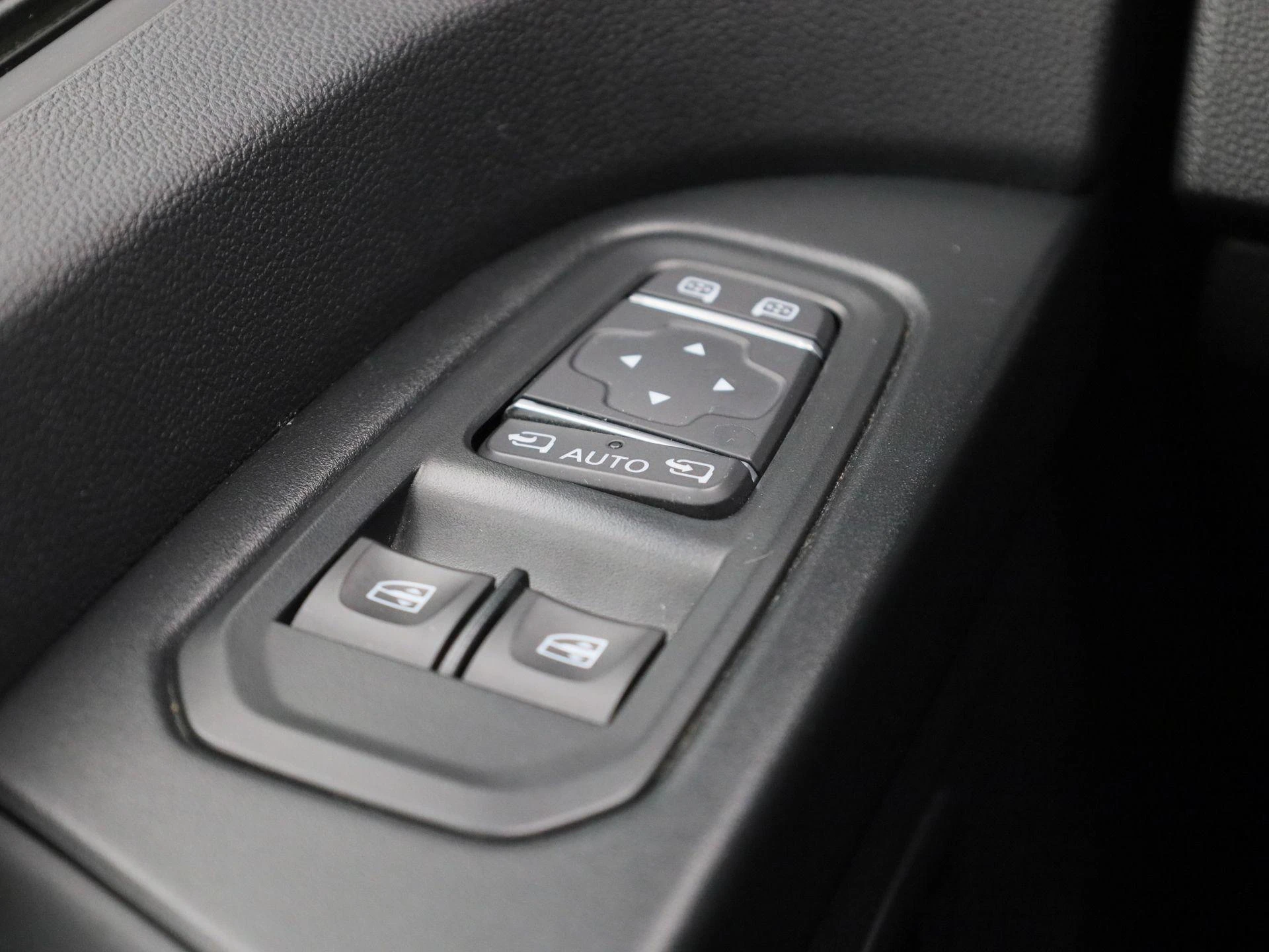 Renault-Trafic-image-18