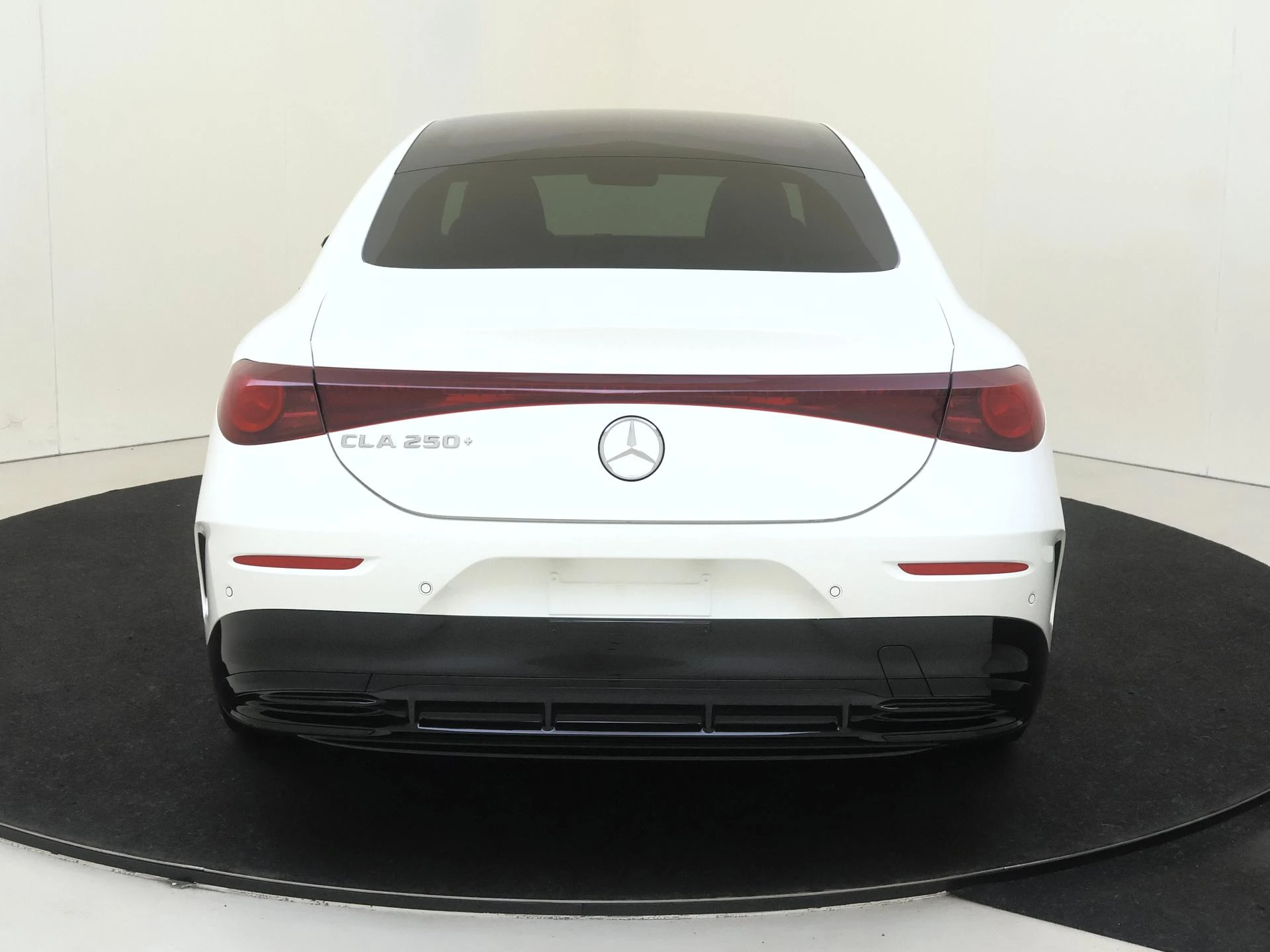 Mercedes-Benz-CLA-image-5