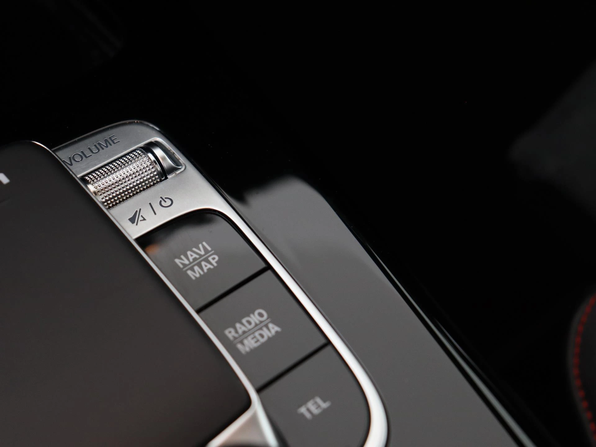 Mercedes-Benz-A-Klasse-image-23