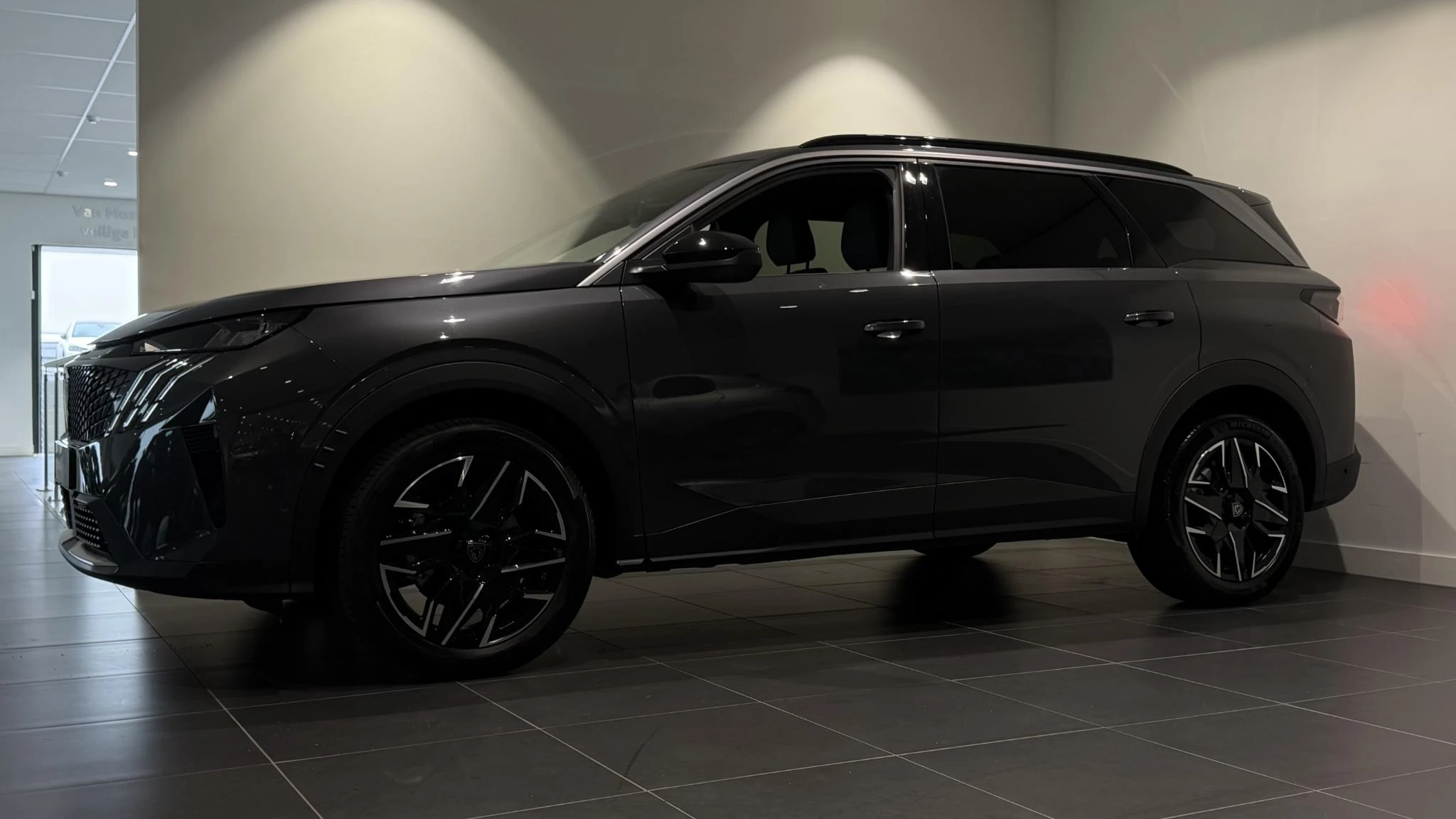 Peugeot-5008-image-2