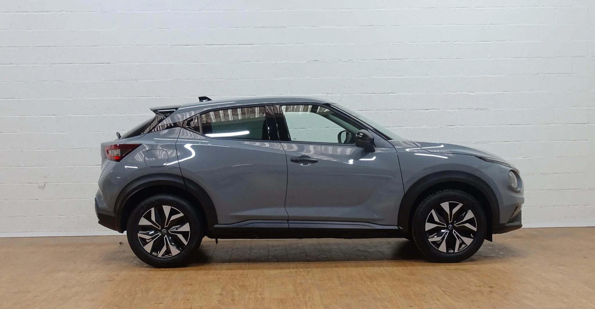 Nissan Juke 1.0 DIG-T Acenta automaat