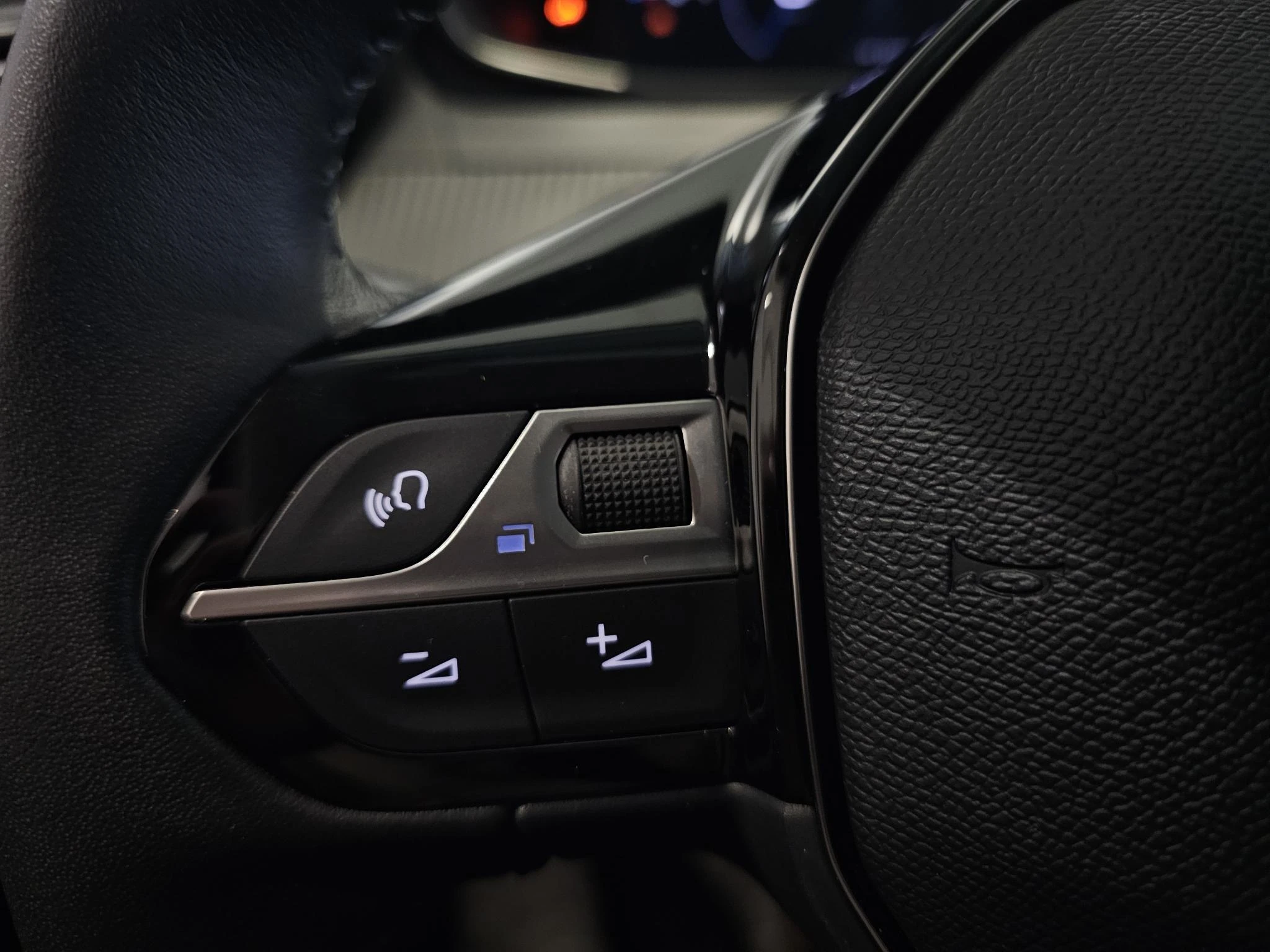 Peugeot-208-image-20