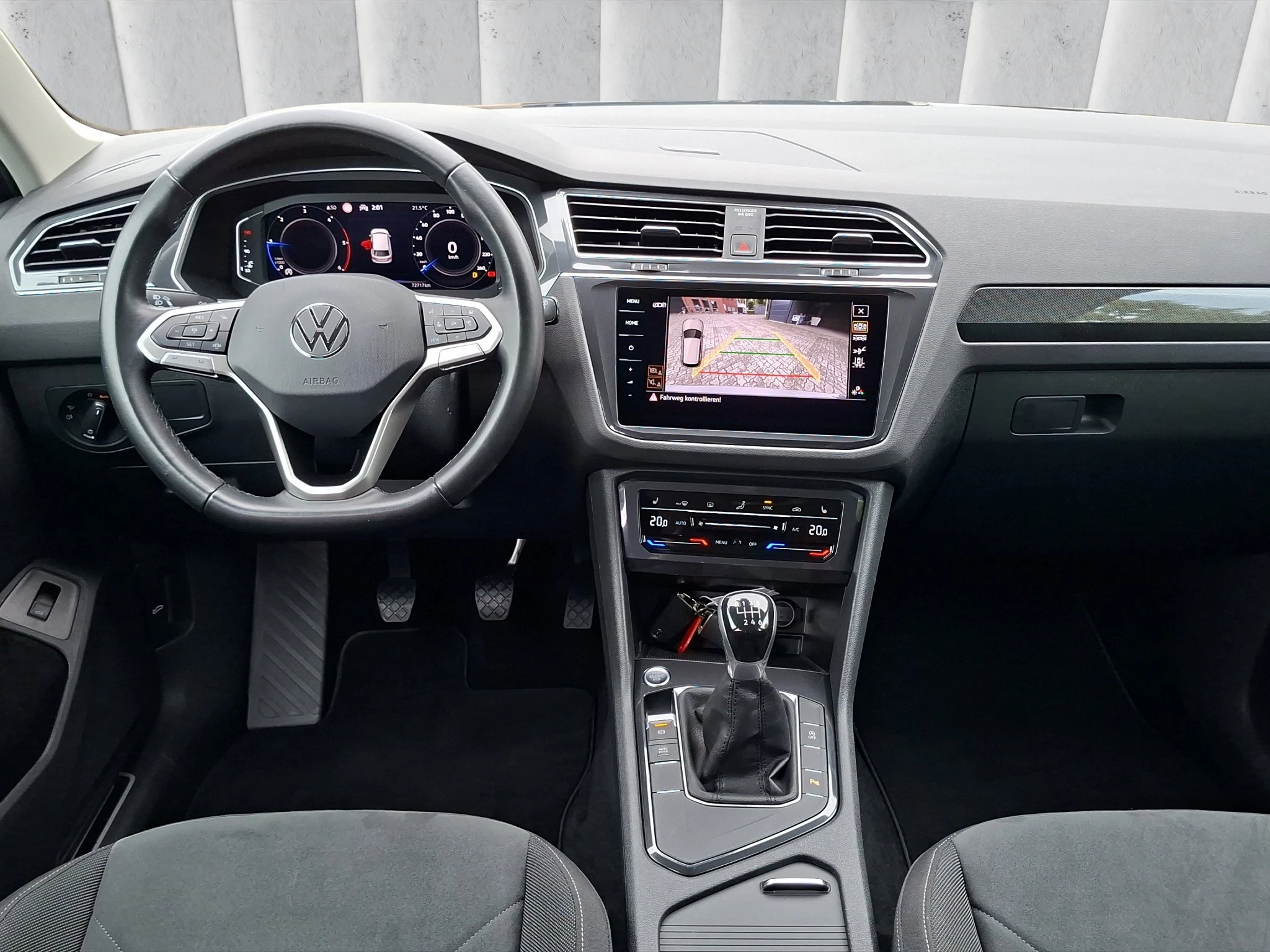 Volkswagen Tiguan Elegance 2.0 TDI LED | AHK | ACC | PDC | SHZ | LMF | Navi
