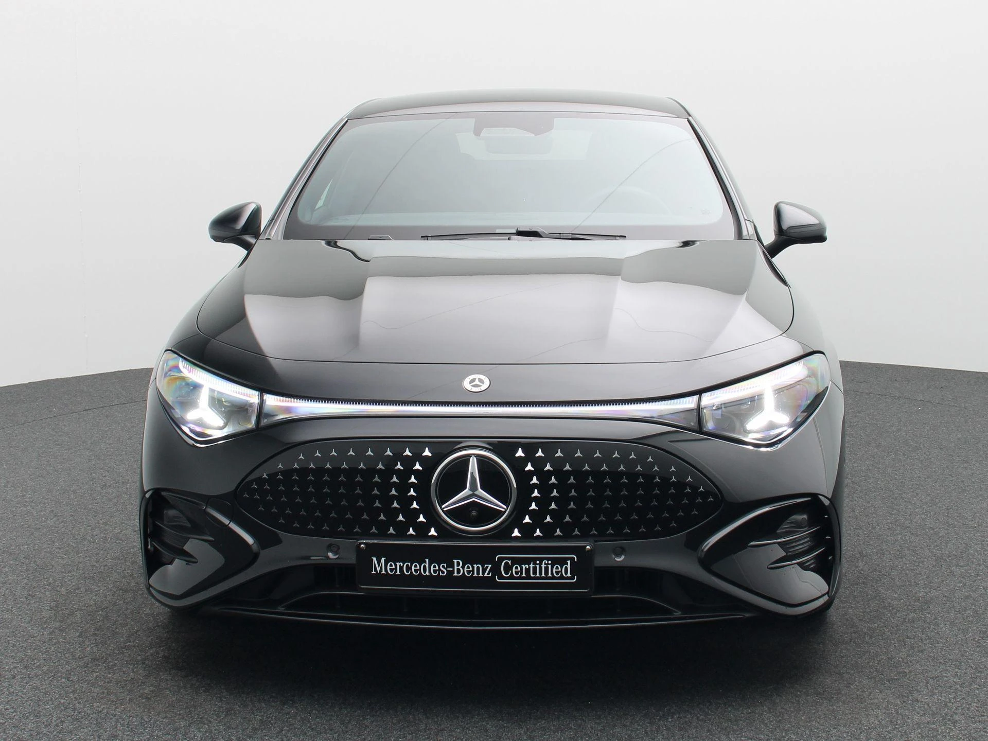 Mercedes-Benz-CLA-image-2