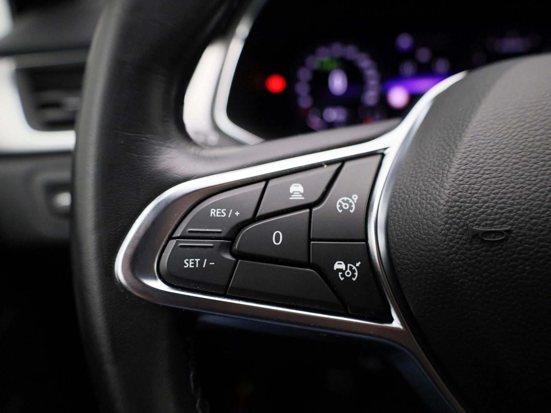 Renault-Captur-image-17