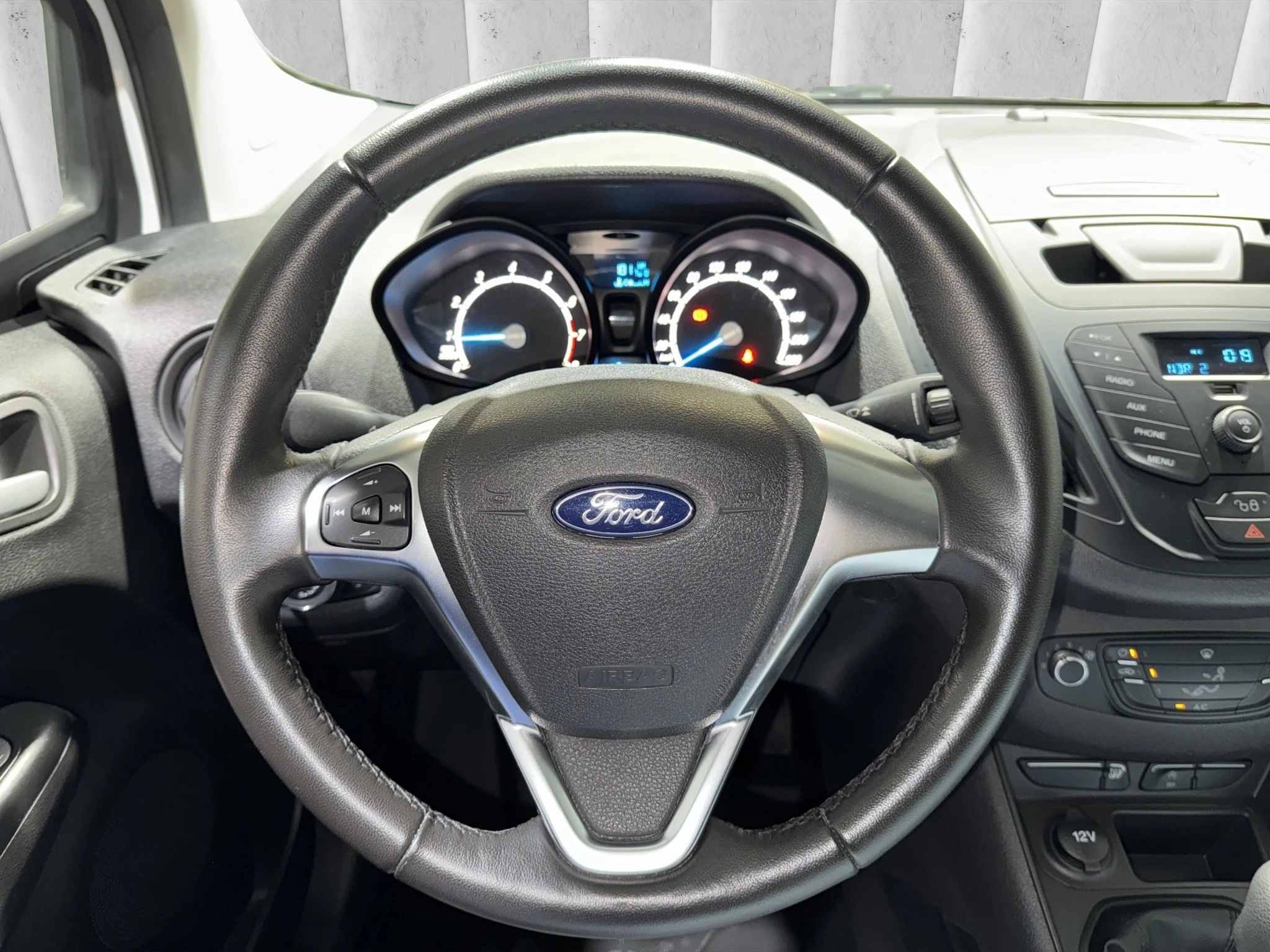 Ford Transit Courier Trend 1.0 EcoBoost 74kW Lieferwagen. 4-türig