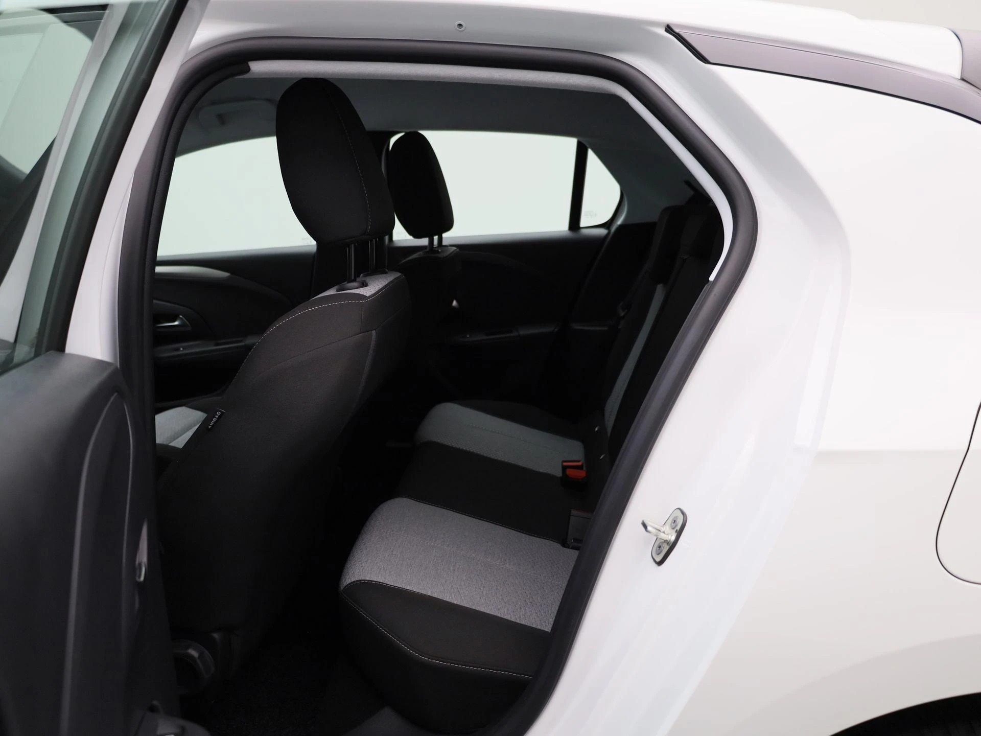 Opel-Corsa-image-9
