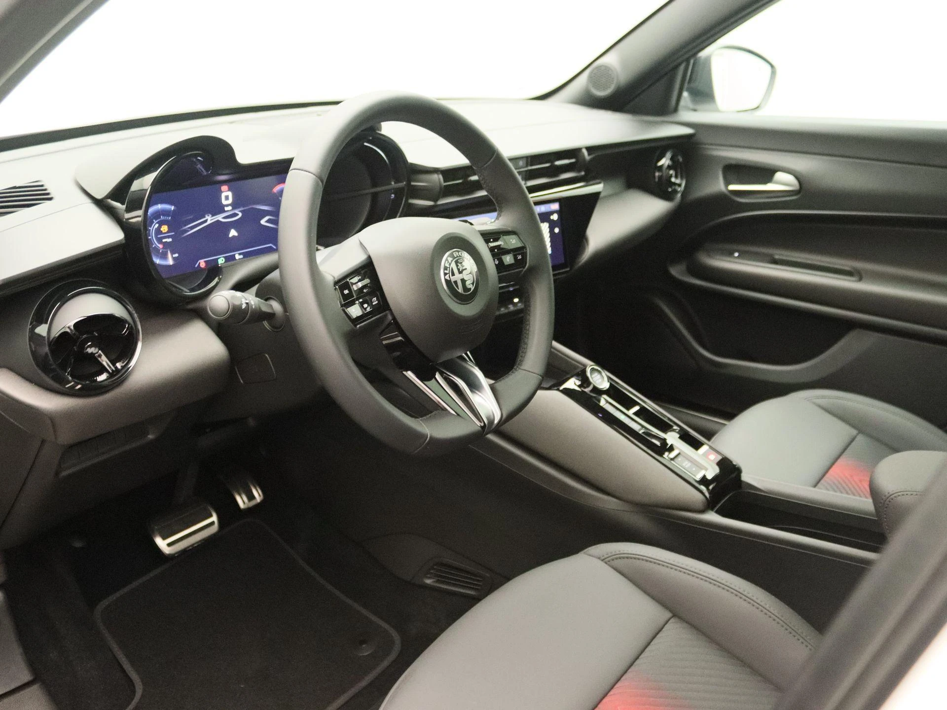 Alfa Romeo-Junior-image-11