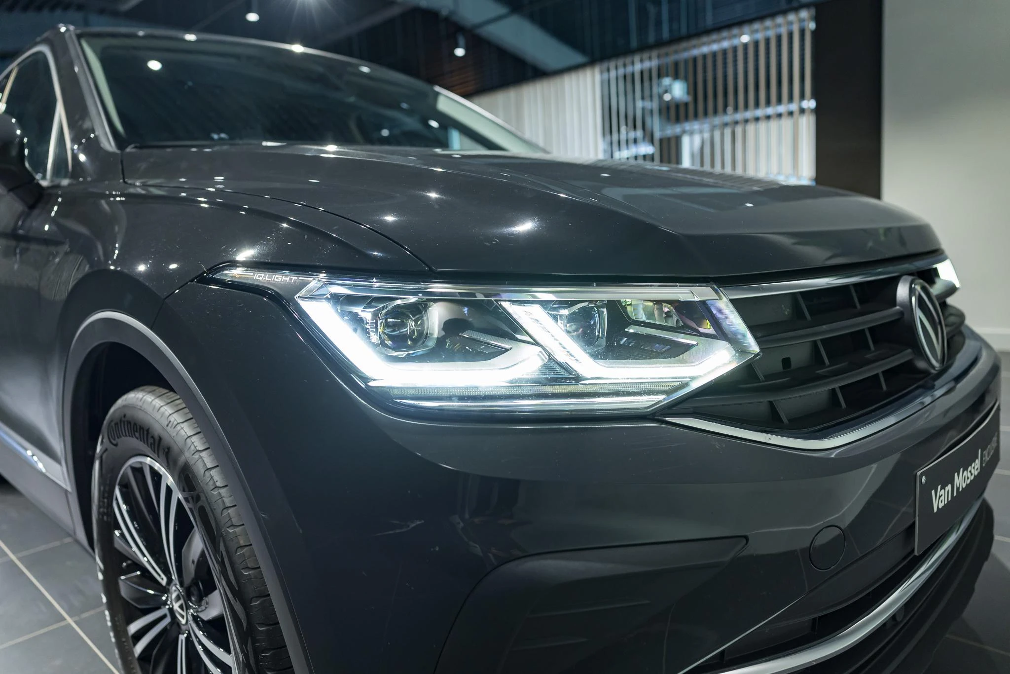 Volkswagen-Tiguan-image-5