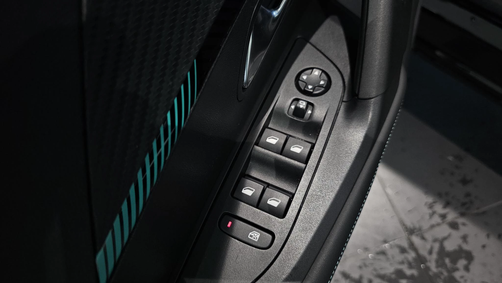 Peugeot e-2008 EV Allure Pack 50 kWh
