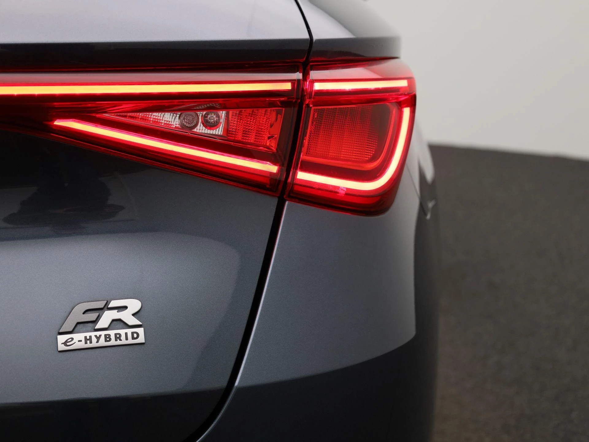 SEAT Leon Sportstourer 1.5 TSI e-Hybrid FR Business